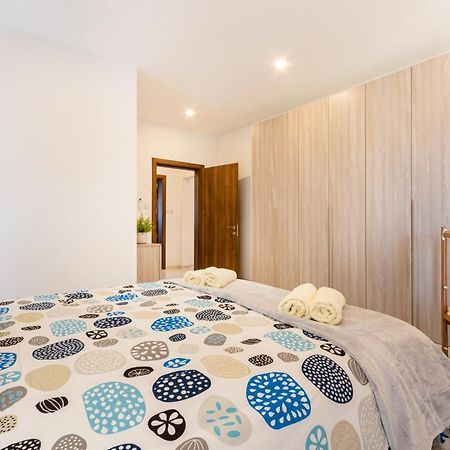 H2 -Modern And Spacious 3 Bedroom Apartment San Ġwann Esterno foto