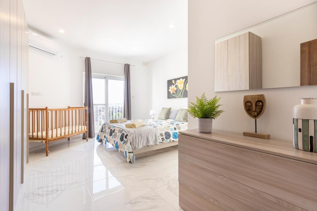 H2 -Modern And Spacious 3 Bedroom Apartment San Ġwann Esterno foto