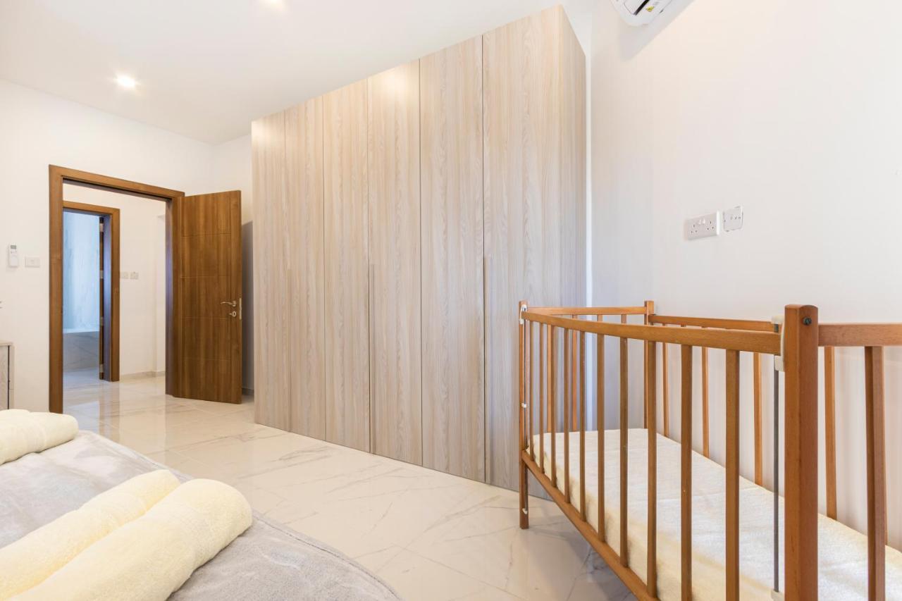H2 -Modern And Spacious 3 Bedroom Apartment San Ġwann Esterno foto