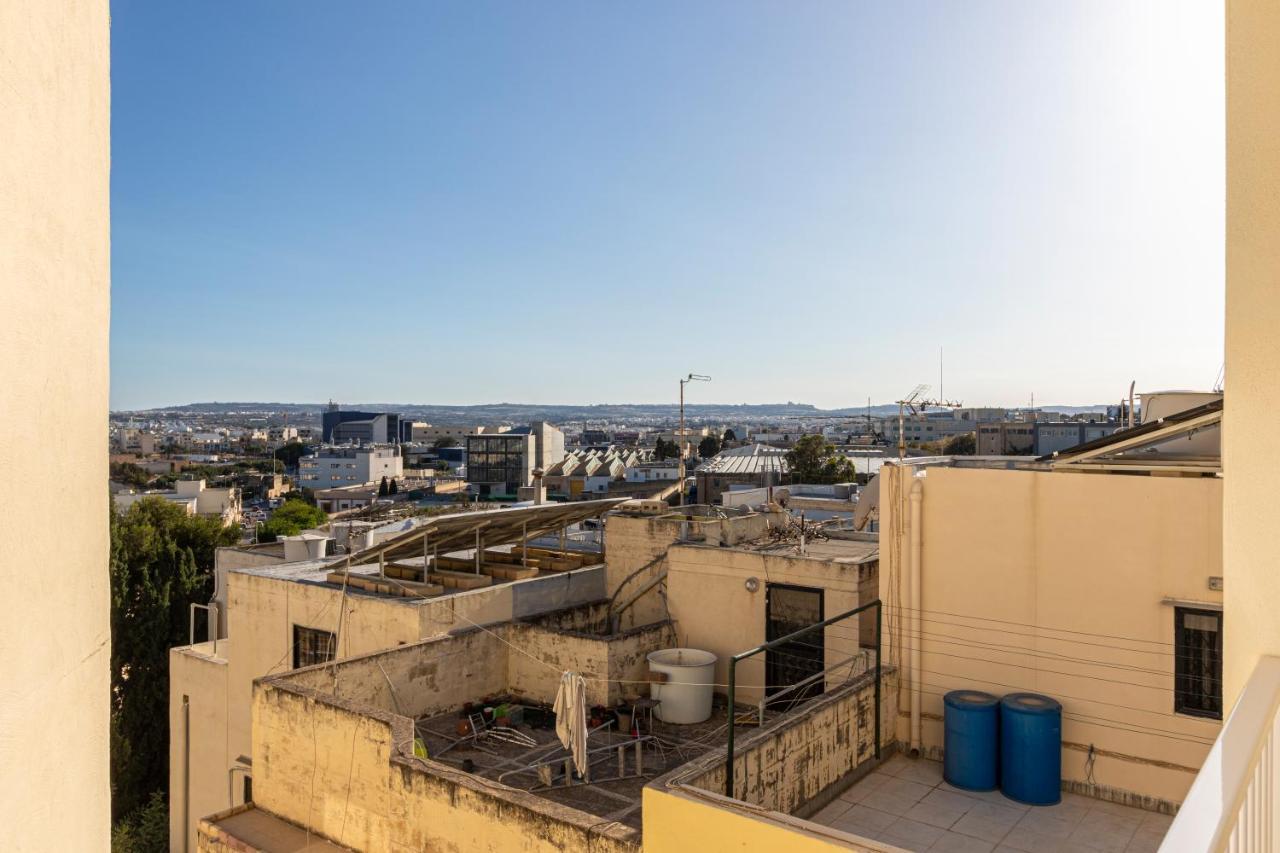 H2 -Modern And Spacious 3 Bedroom Apartment San Ġwann Esterno foto