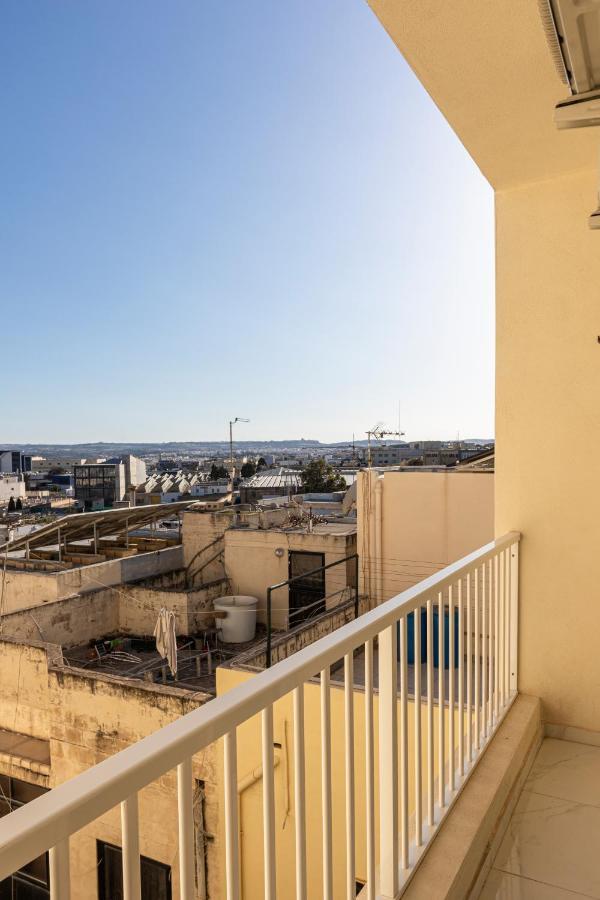 H2 -Modern And Spacious 3 Bedroom Apartment San Ġwann Esterno foto